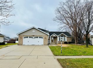 1805 Pebble Beach Dr, Plainfield, IL 60586