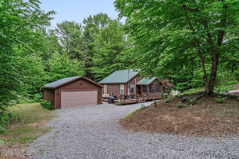5th image of 6063 Woodside Road