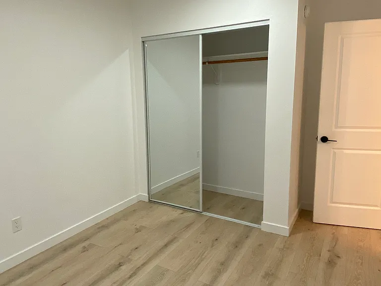 24223 Arch St — Photo 13
