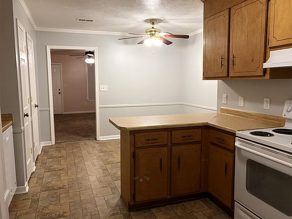 2nd image of 105 Katie Dr