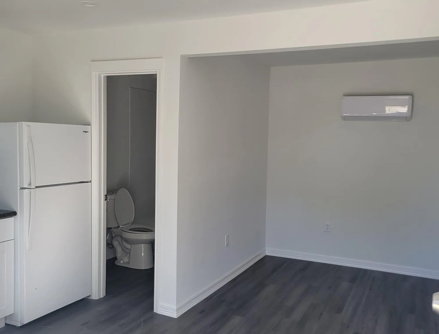 1 bed, 1.0 bath, $800 — Photo 3