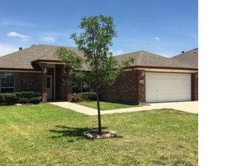 2911 Phoenix Dr, Killeen, TX 76543