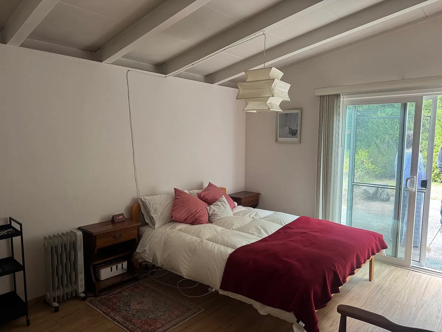 3 bed, 1045 sqft, $4,500 — Photo 3