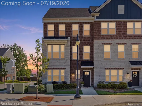 43160 Atwood Ave, Novi, MI 48375