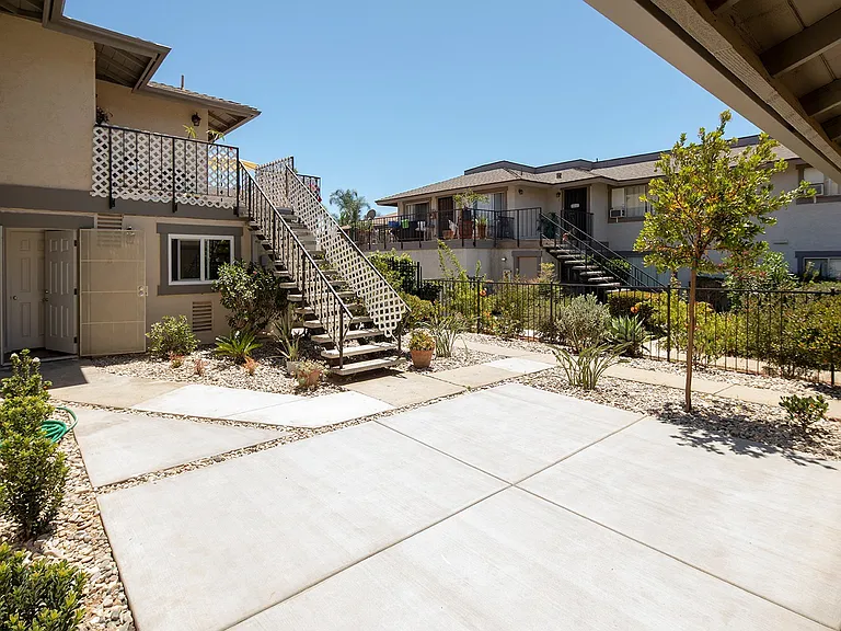 1235 Monique Court — Photo 16
