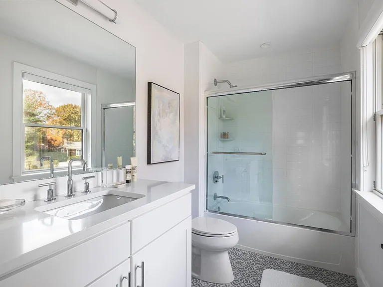 4 Camberly Rd — Photo 14