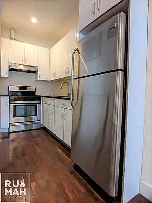 Rented by Rumah Realty Inc | media 1