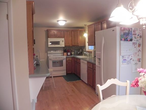 5th image of 132 Biltmore Dr