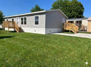 702 2nd St NW #41, Dyersville, IA 52040