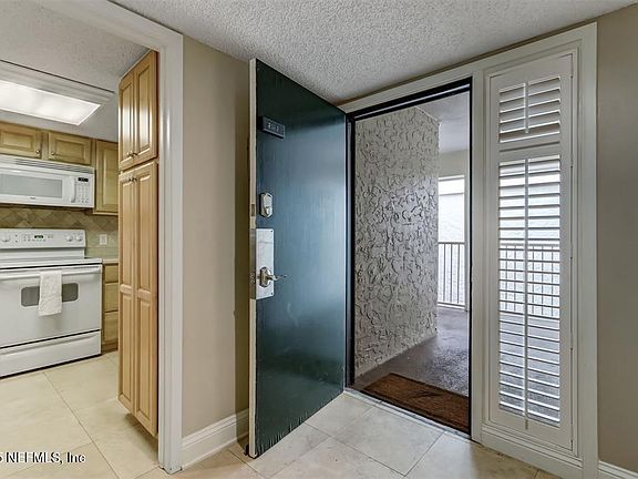 5th image of 2122 BEACH WOOD Road