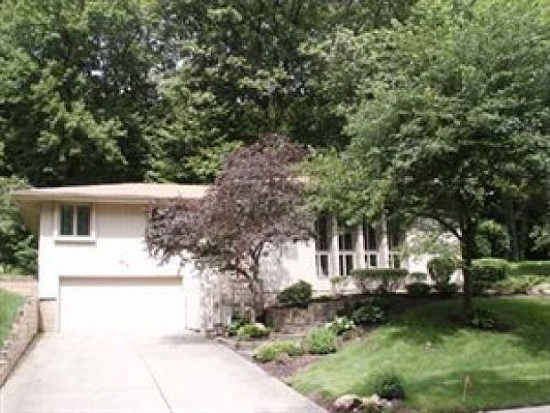 1st image of 730 Lafayette Dr