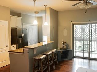 123 Covil Ave APT 304, Wilmington, NC 28403