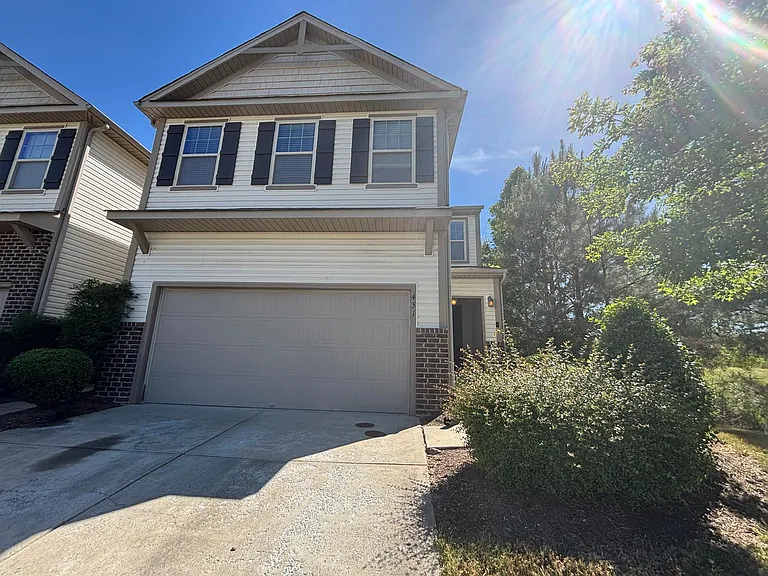 451 Shakespeare Dr — Photo 8