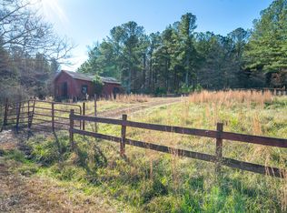 46 Weddington Rd, Hiram, GA 30141