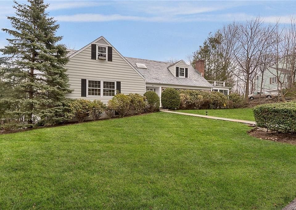 1st image of 1 Beresford Ln