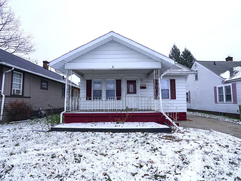 1st image of 1206 Oakland St