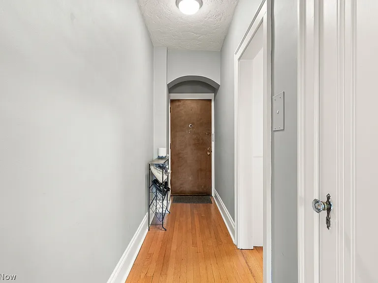 10429 Clifton Blvd #305 — Photo 5