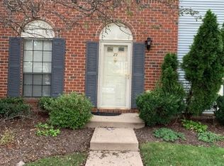 29 Lyon Ln, Franklin Park, NJ 08823
