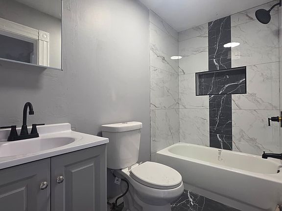 3rd image of 133 Plymouth St #2