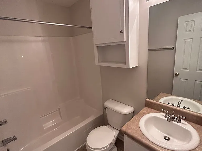 164 N Springview Dr — Photo 8