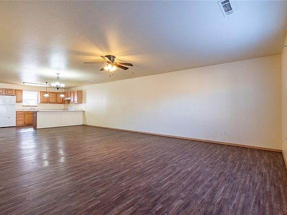 2nd image of 210 Meadow Ct