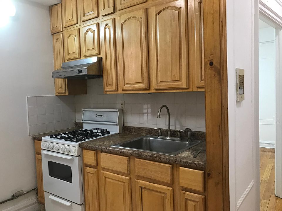 1st image of 13639 41st Ave #1F