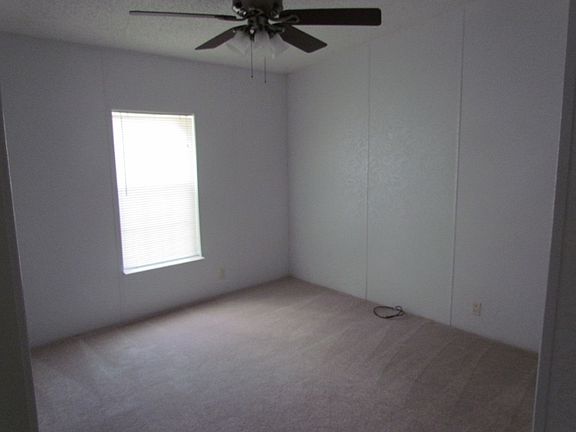 4th image of 153 Summer St