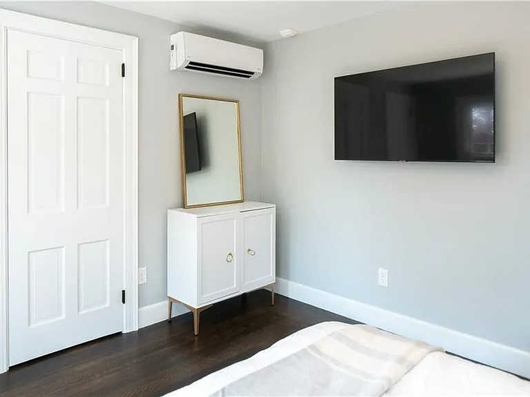 118 Ruggles Ave #101 — Photo 31