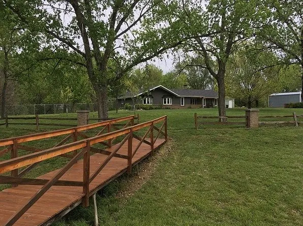 545 Roosevelt Ave, Beloit, KS 67420