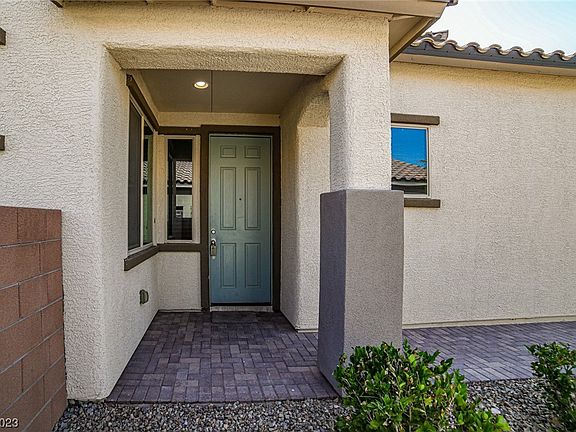 4th image of 8023 Esparza Ct