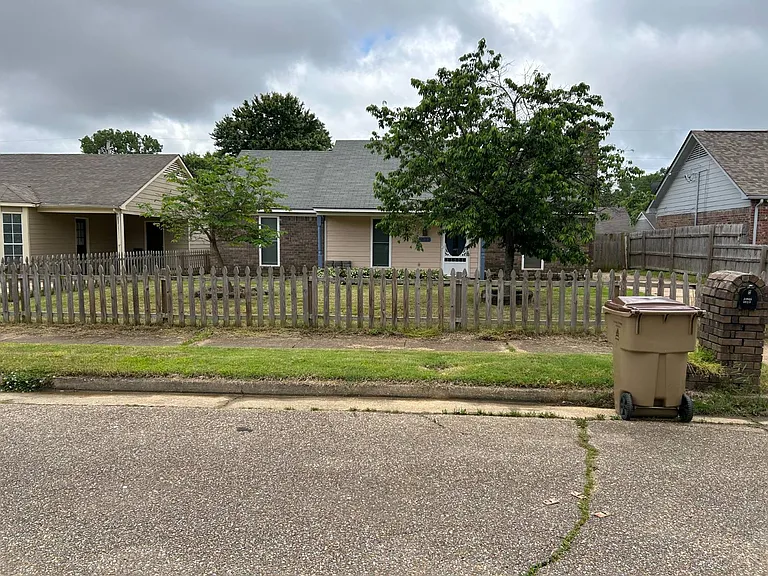 6823 Northknoll Cv — Photo 13