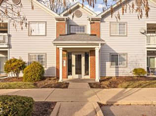 8224 Glenwillow Ln UNIT 206, Indianapolis, IN