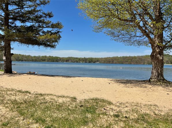 307 Sylvan Lake #3C, Hopewell Junction, NY 12533