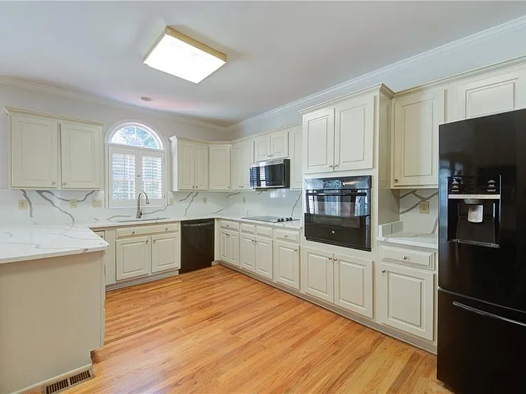 2020 Ridge Gate Dr — Photo 6