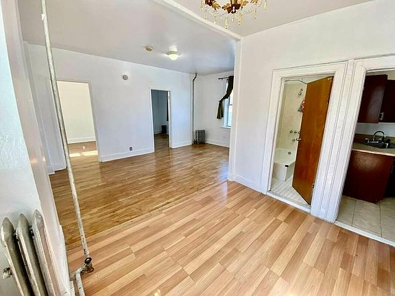 2nd image of 358 Sackett St #2F