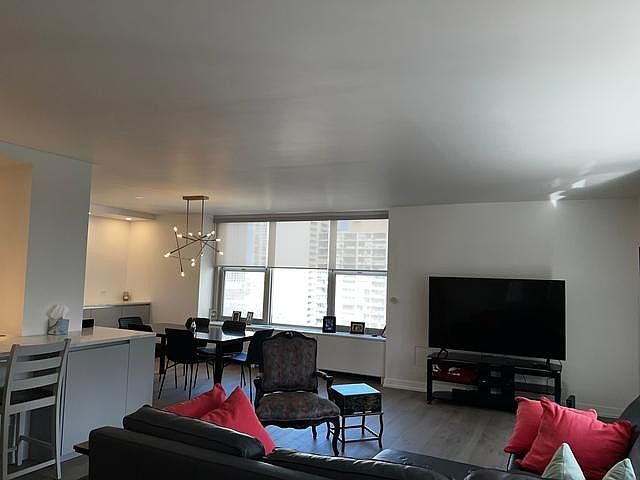 1st image of 1325 N State Pkwy APT 12A