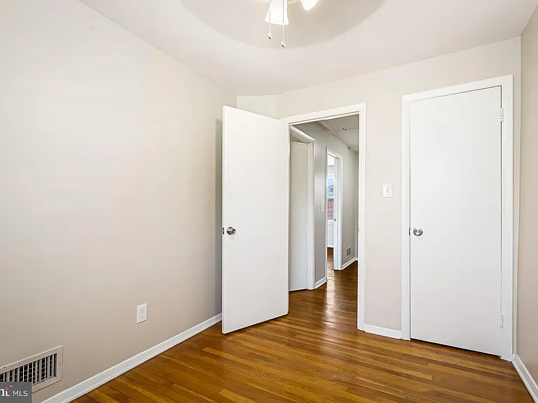 202 Cove Rd — Photo 14