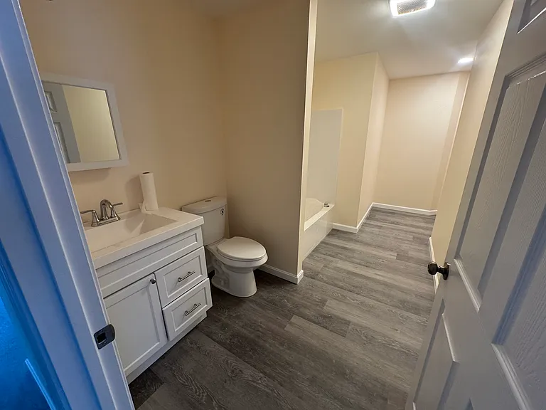 10 Boulder Dr #A — Photo 7
