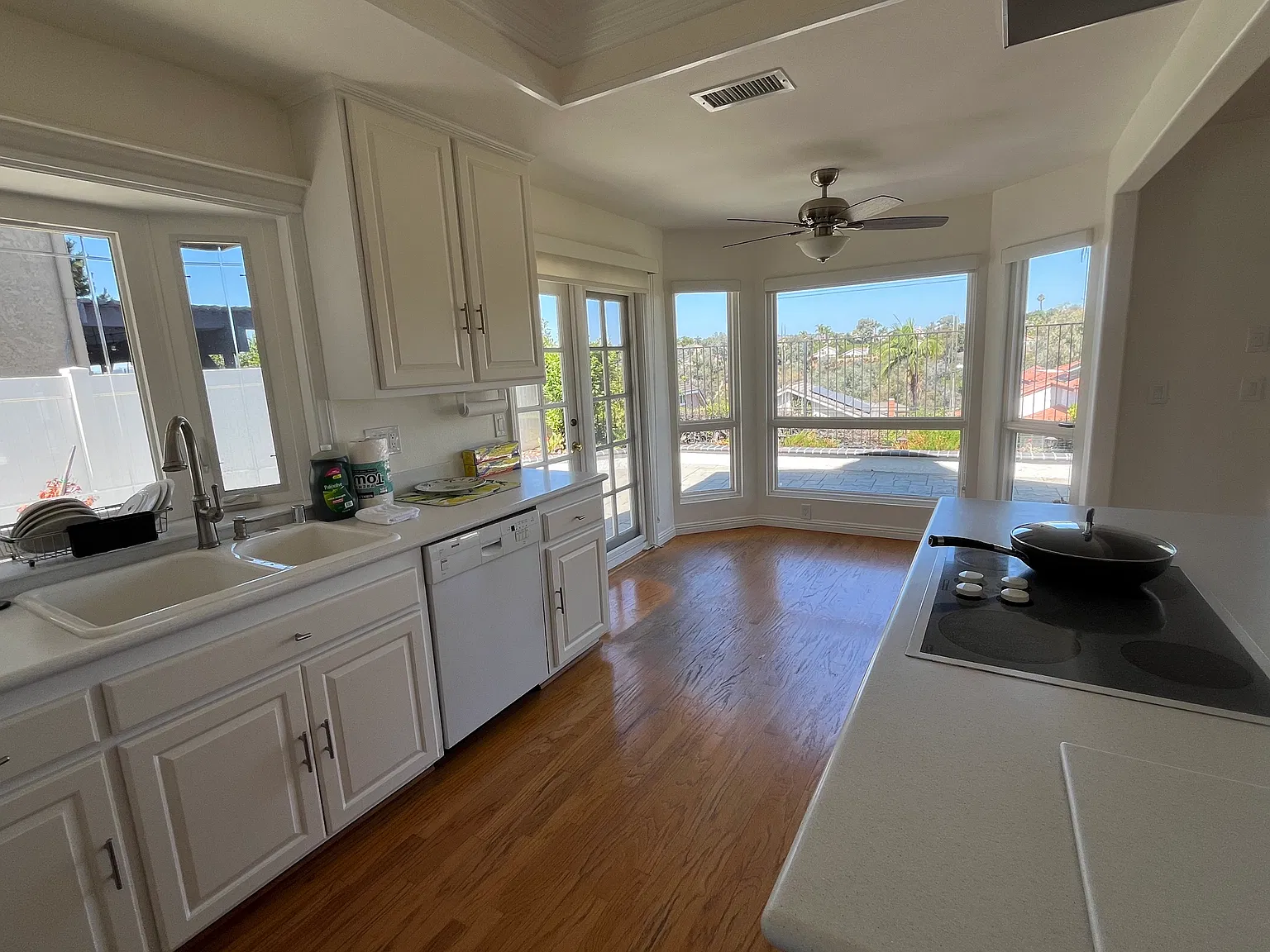 28651 Placida Ave — Photo 4