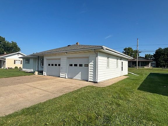 5th image of 838 Jefferson Street