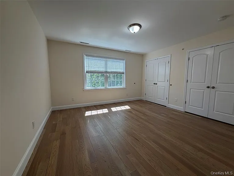 94 Thatcher Ave #94 — Photo 11