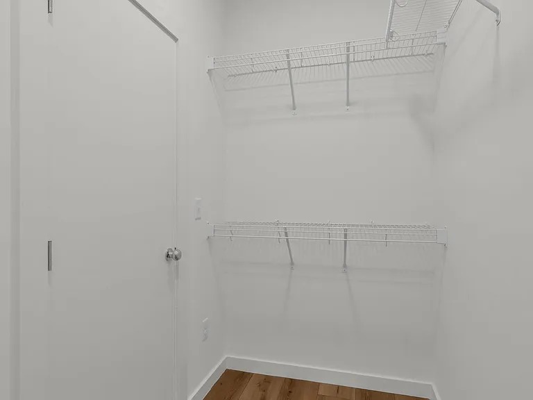 1130 E 14th St #104 — Photo 17