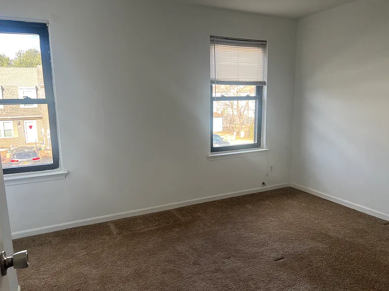 325 Barley Dr — Photo 6