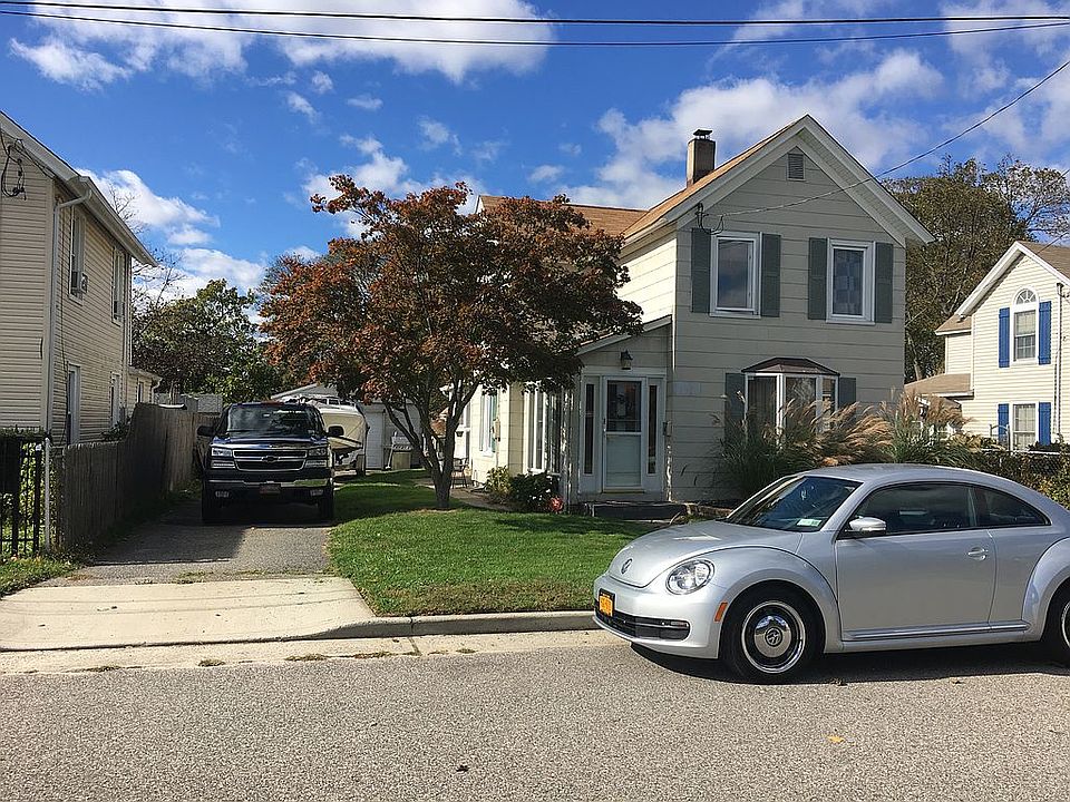 1st image of 58 Evergreen Ave
