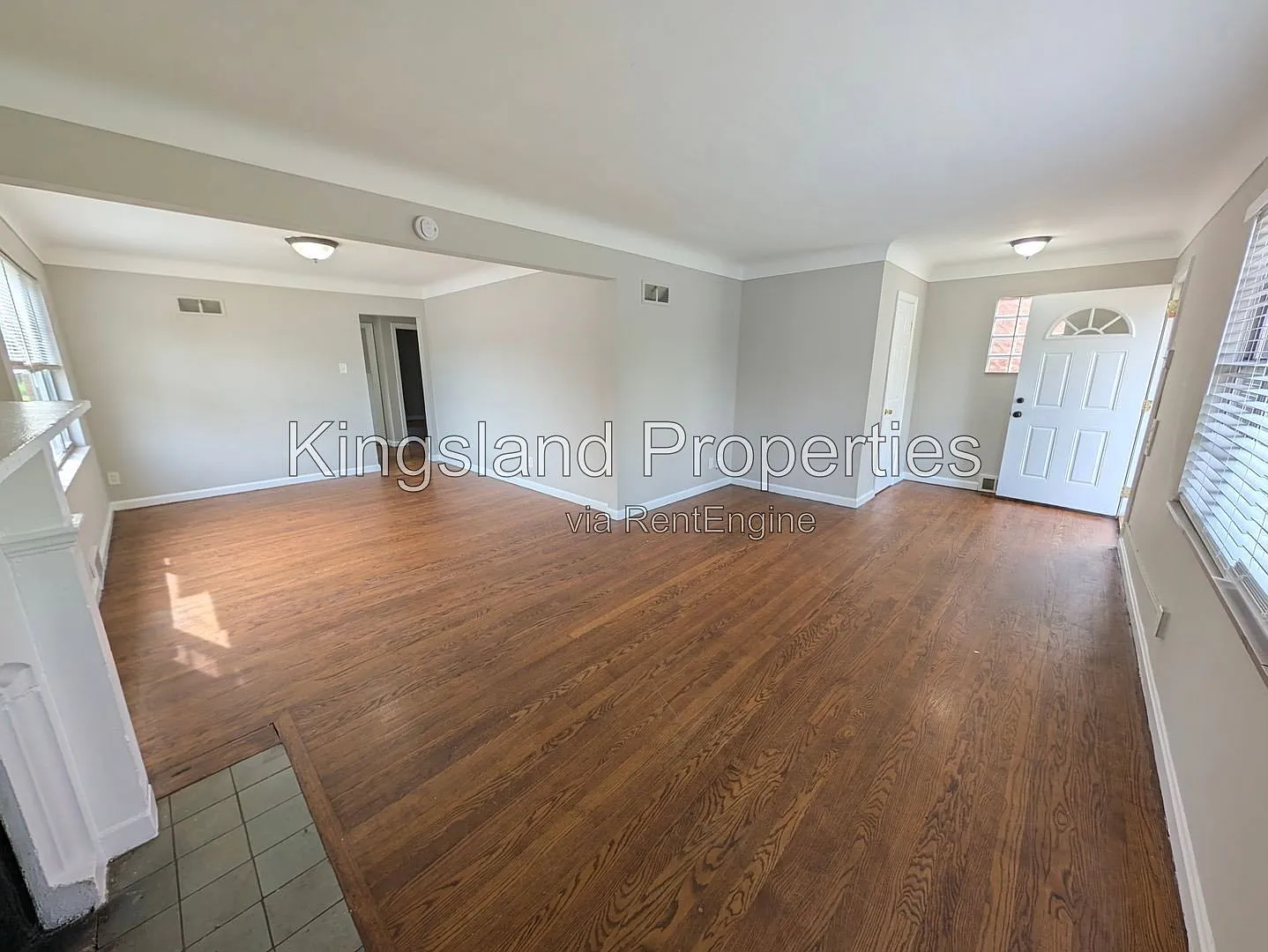 2 bed, 1.0 bath, 1080 sqft, $1,225 — Photo 2