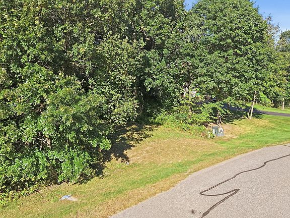 4th image of 146th Ave