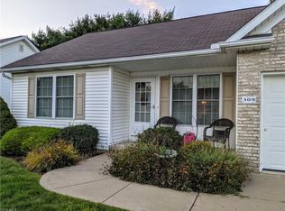 309 Abby Ln, Hartville, OH