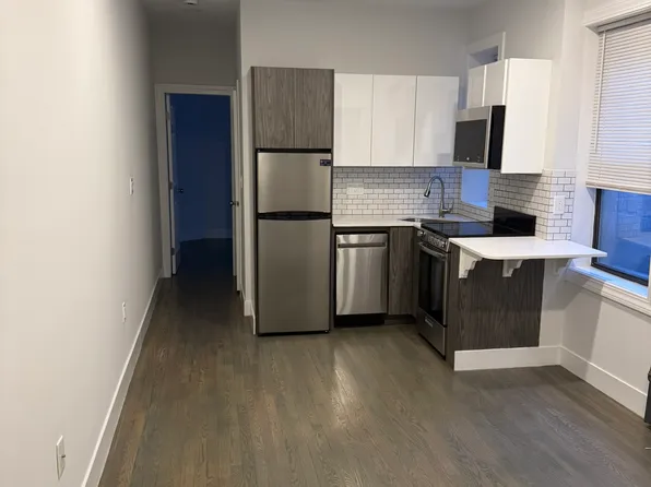 24 Phillips St, Boston, MA