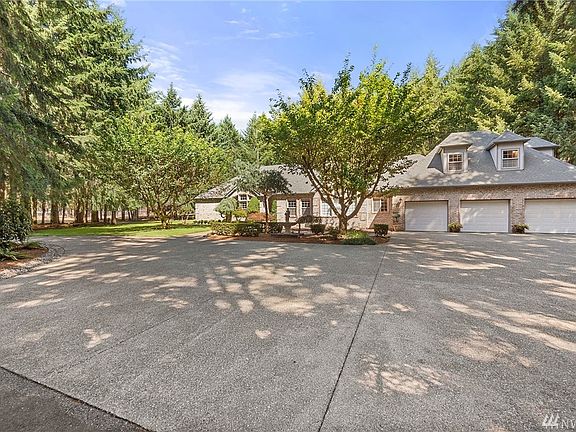 5th image of 8940 58th Ave SE