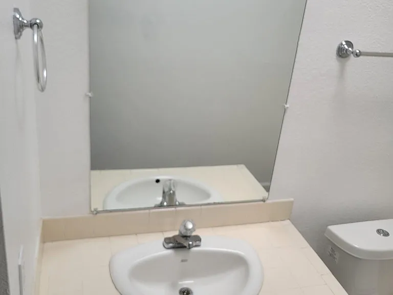 1574 E 29th Ave #4 — Photo 6